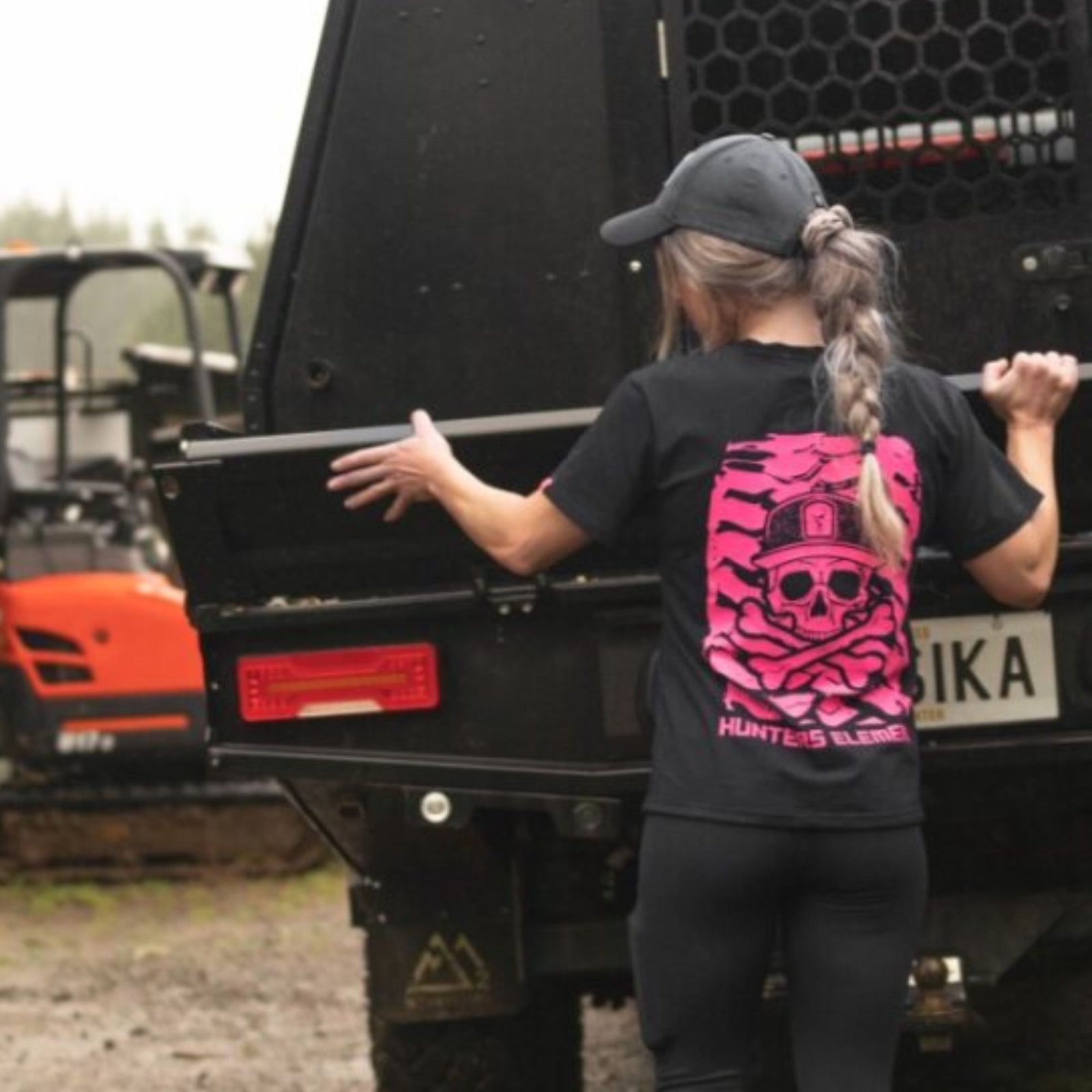 Dead Tread Tee Women's